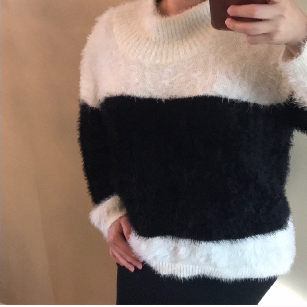 Vince camuto sweater